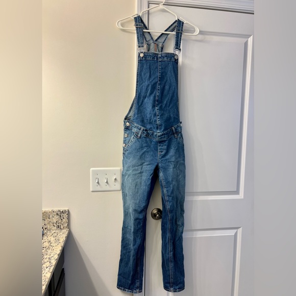 GAP maternity overalls - Picture 2 of 5